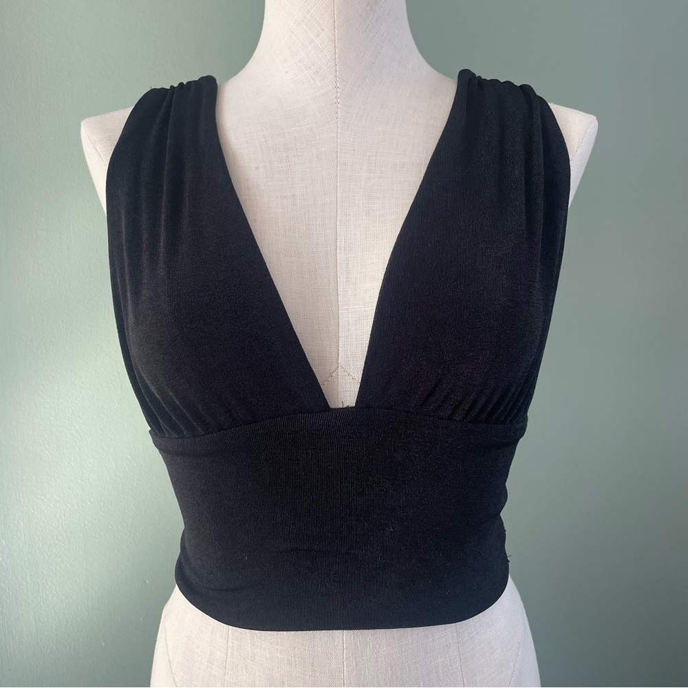 LYANER Black Deep V Neck Ruched Crop Top Small Stretch Sleeveless Open Back